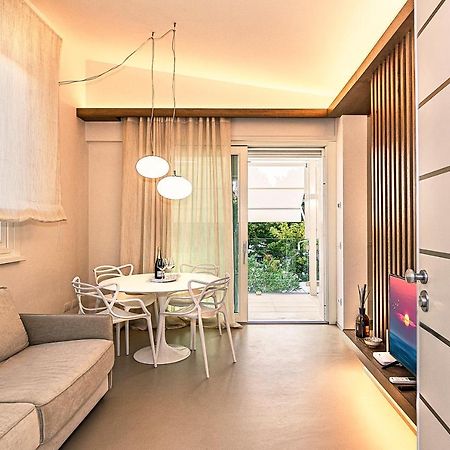 Sea Holidays Apartment 马里纳-迪-皮特拉桑塔 外观 照片